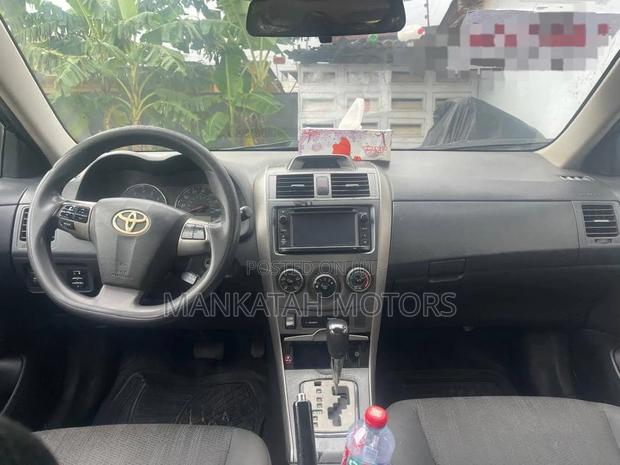 Toyota Corolla 2013 Black