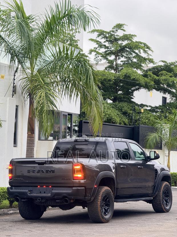 Dodge RAM 1500 6.2 Petrol AWD 2022 Black