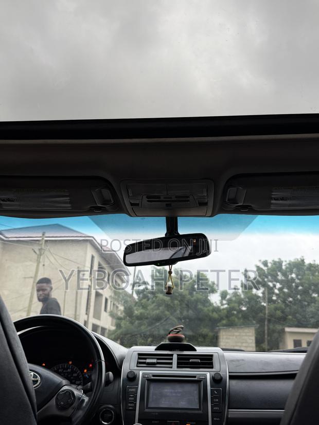 Toyota Camry 2014 Silver