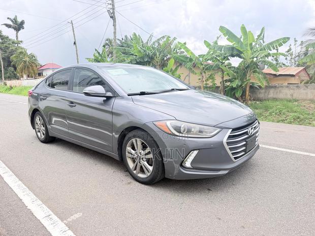 Hyundai Elantra 2017
