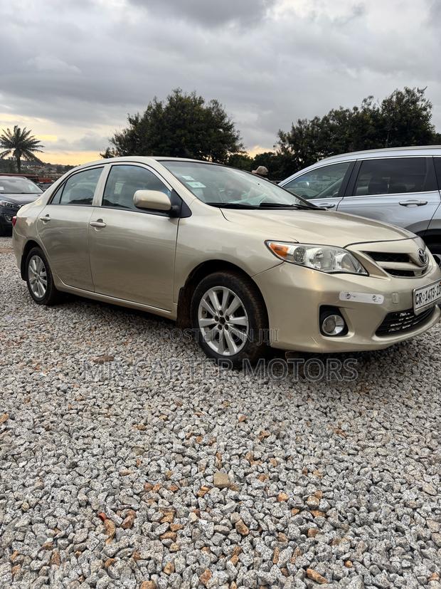Toyota Corolla 1.8 Exclusive Automatic 2009 Gold