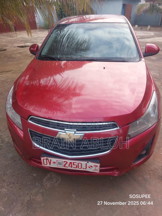 Chevrolet Cruze 2011 Red