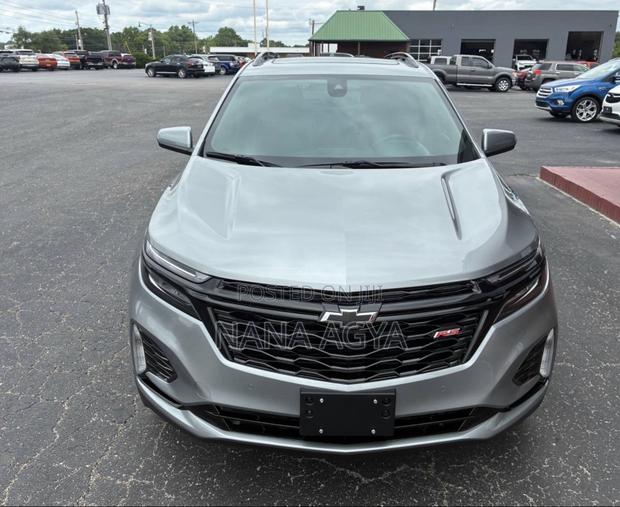 Chevrolet Equinox RS 2024 Silver
