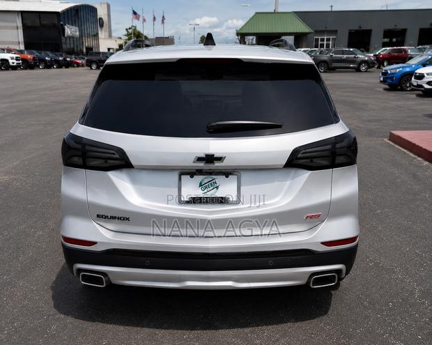 Chevrolet Equinox RS 2024 Silver