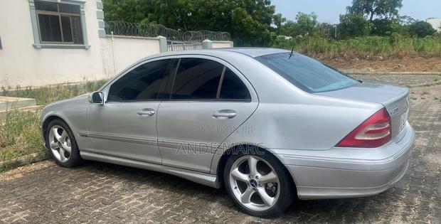 Mercedes-Benz C230 2005 Silver