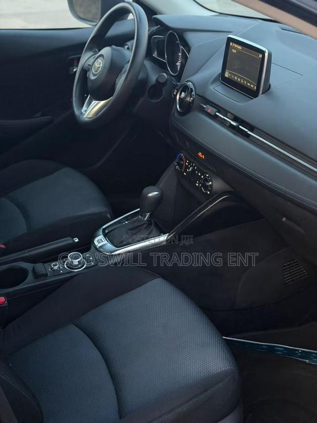 Toyota Yaris iA 1.5 FWD 2017 Silver