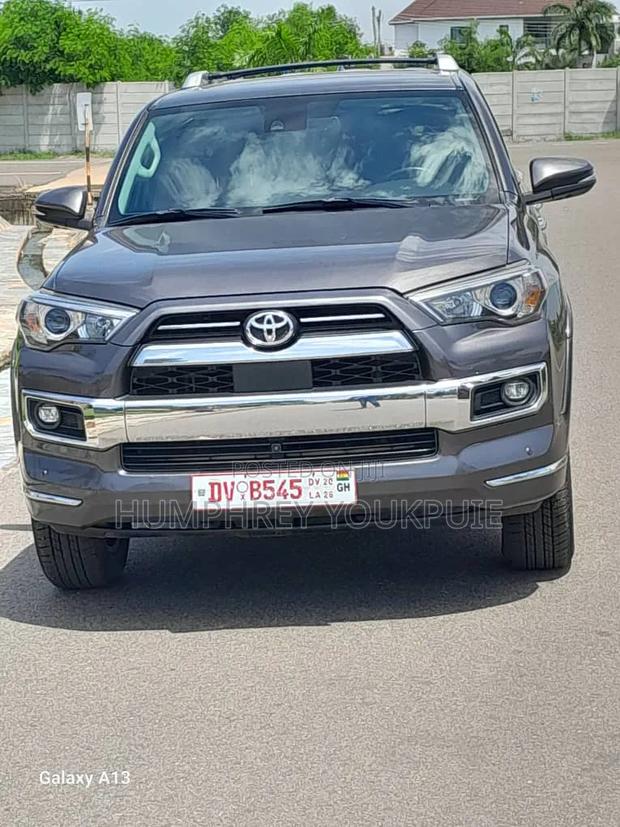 Toyota 4-Runner 2022 Gray