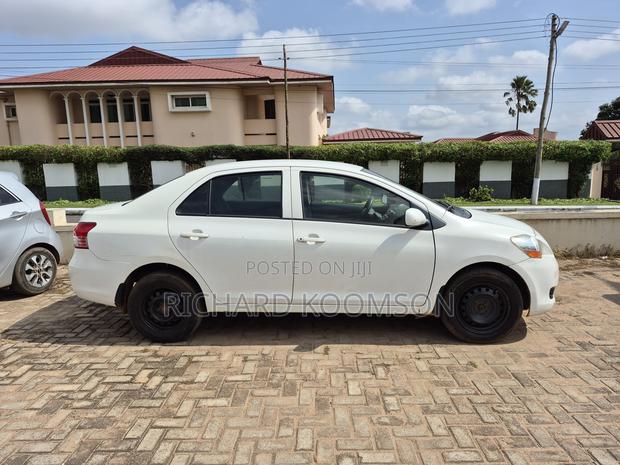 Toyota Yaris 2008 White