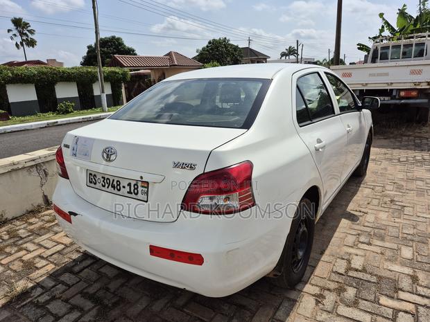 Toyota Yaris 2008 White