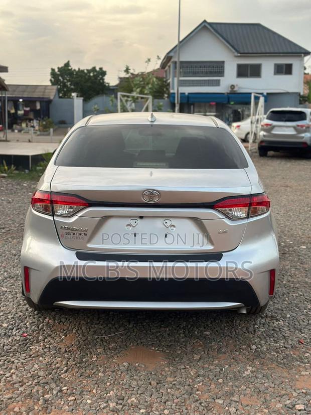 Toyota Corolla 2020 Silver