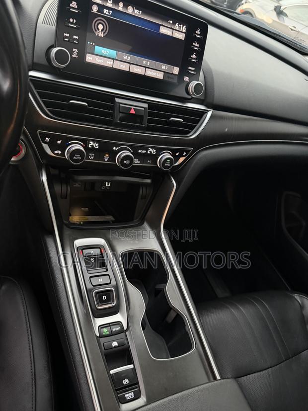 Honda Accord Touring 2.0T 2020 Blue