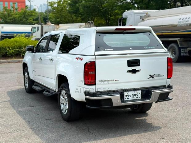 Chevrolet Colorado 2019 White