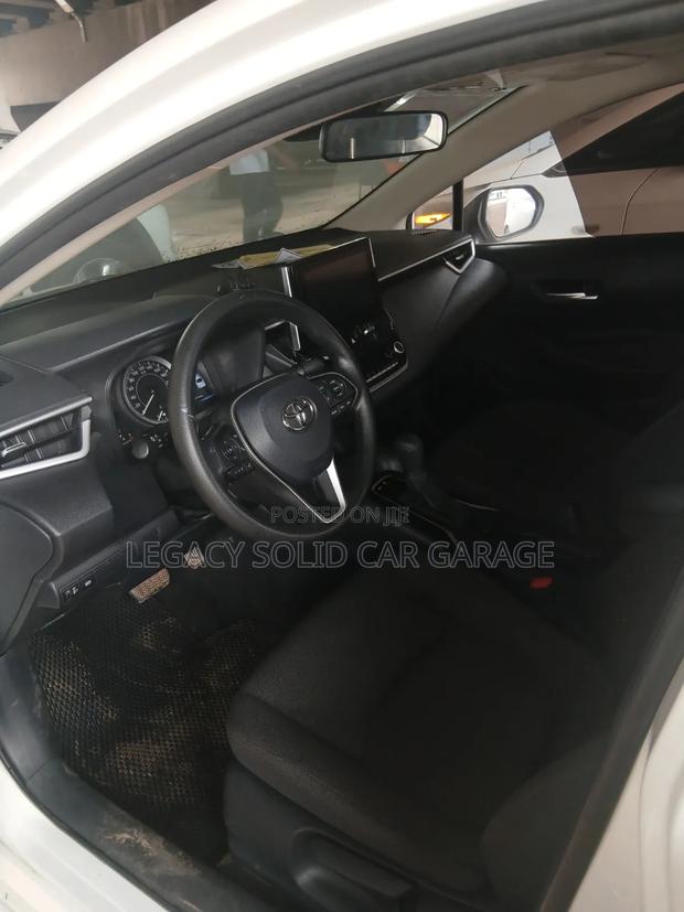 Toyota Corolla 2022 White