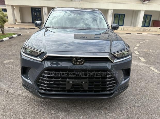Toyota Grand Highlander XLE AWD 2024 Blue