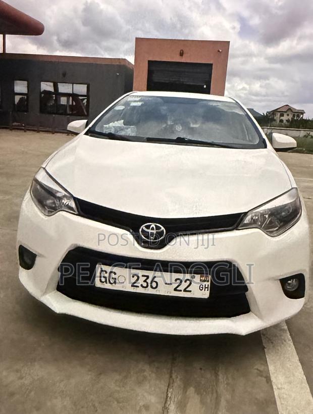Toyota Corolla 2016 White