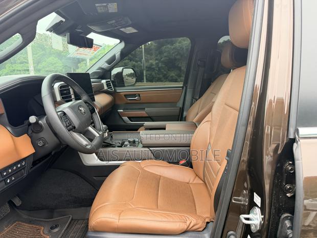 Toyota Tundra 1794 Edition CrewMax 4WD SB w/5.5' Bed (Hybrid) 2025