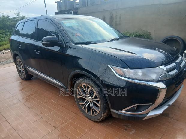 Mitsubishi Outlander 2018 Black