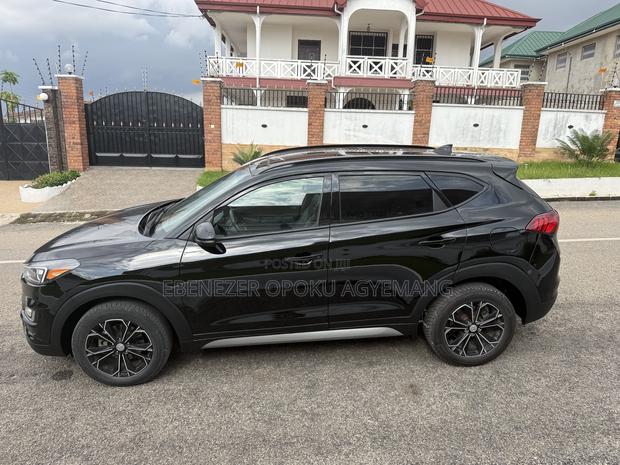 Hyundai Tucson Limited 2021 Black