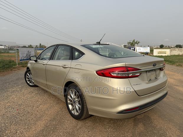 Ford Fusion SE AWD 2017 Beige
