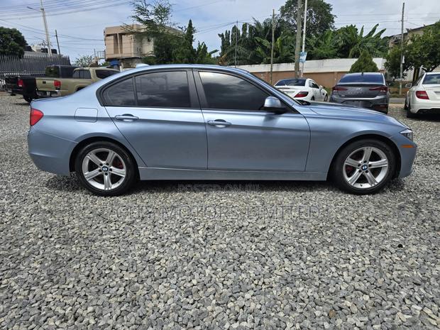 BMW 328i 2013 Blue