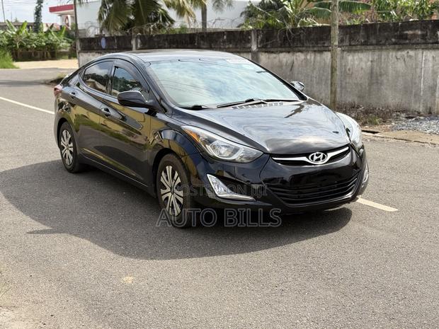 Hyundai Elantra SE Sedan FWD (1.8L 4cyl 6M) 2016 Black