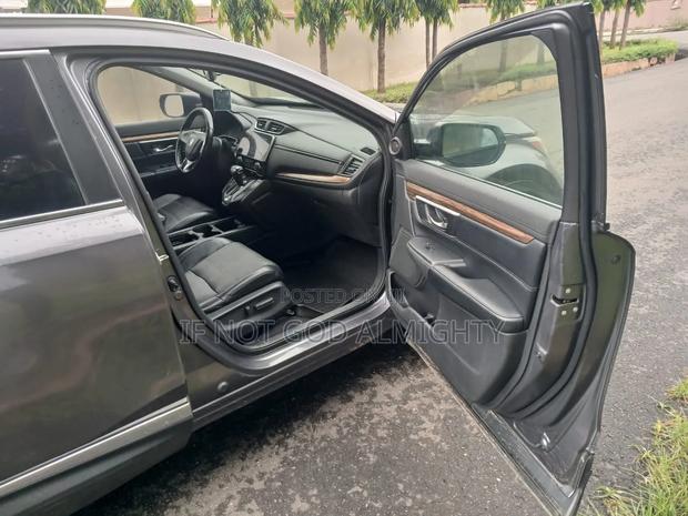 Honda CR-V 2018 Gray