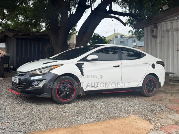 Hyundai Elantra 2013 White