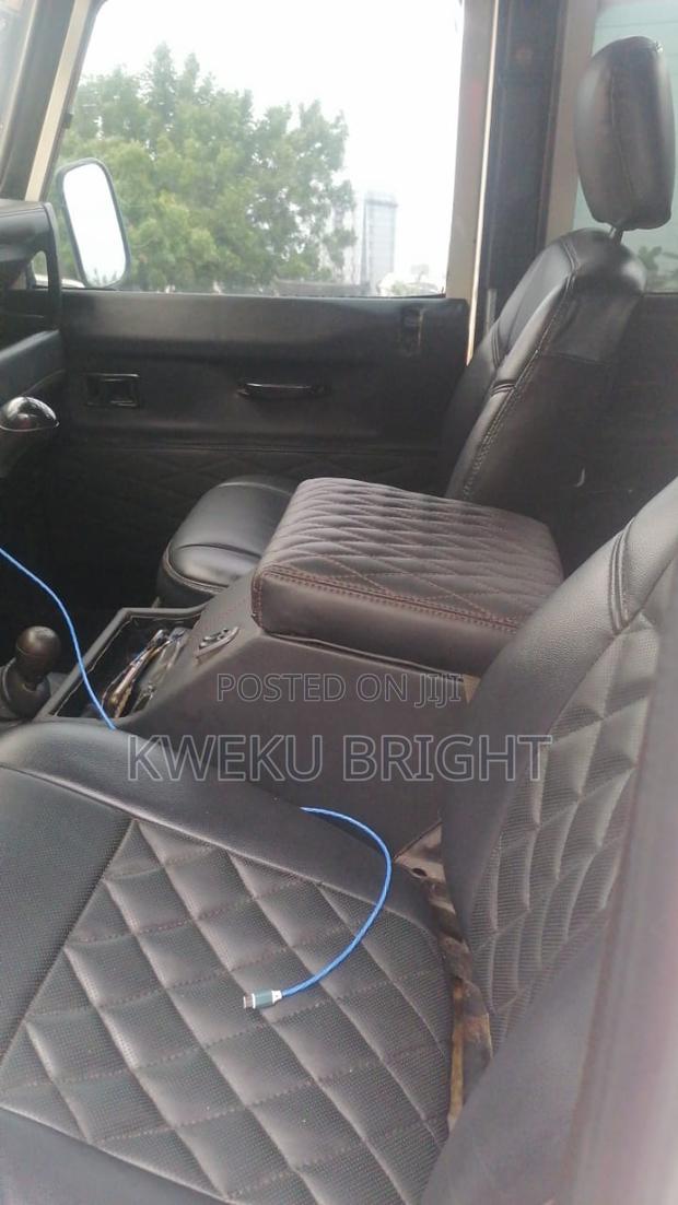 Land Rover Defender 1987 White