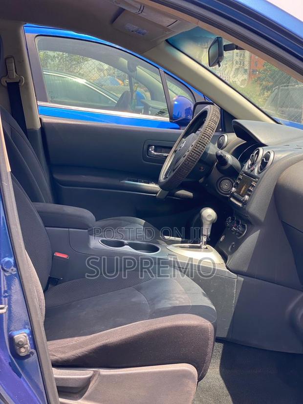 Nissan Rogue SV 2012 Blue
