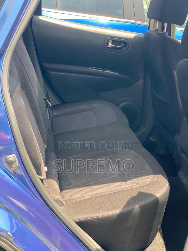 Nissan Rogue SV 2012 Blue