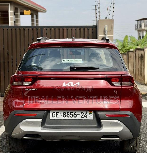Kia Sonet 2023 Burgundy