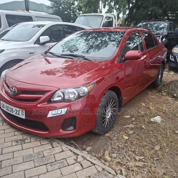 Toyota Corolla 2011 Red