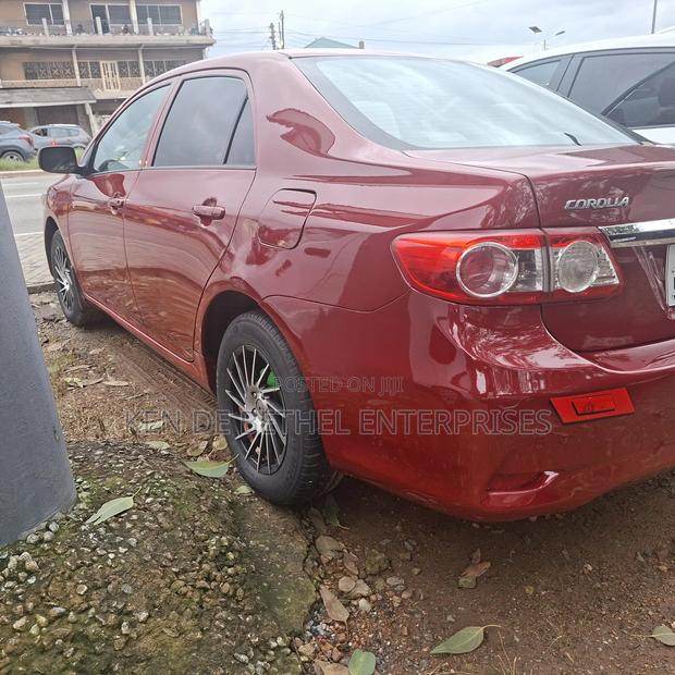 Toyota Corolla 2011 Red