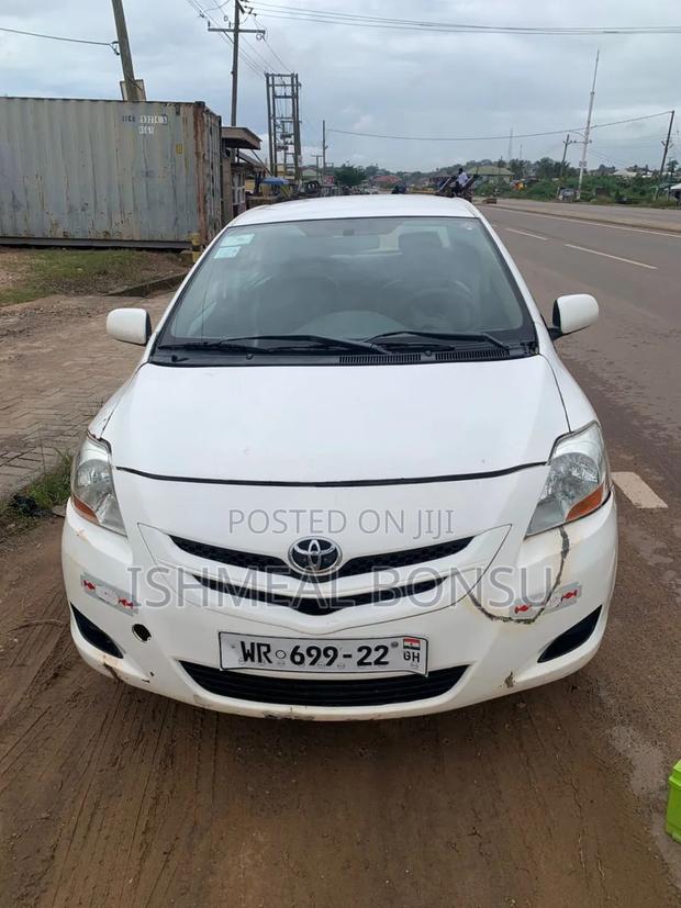 Toyota Belta 2010 White