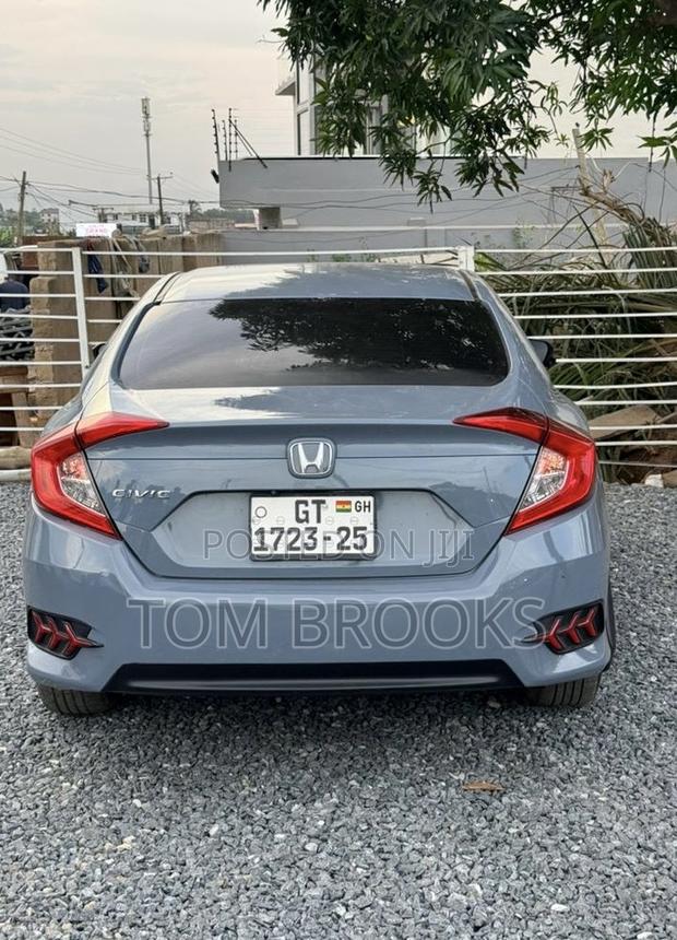 Honda Civic EX 4dr Sedan (2.0L 4cyl) 2017 Gray