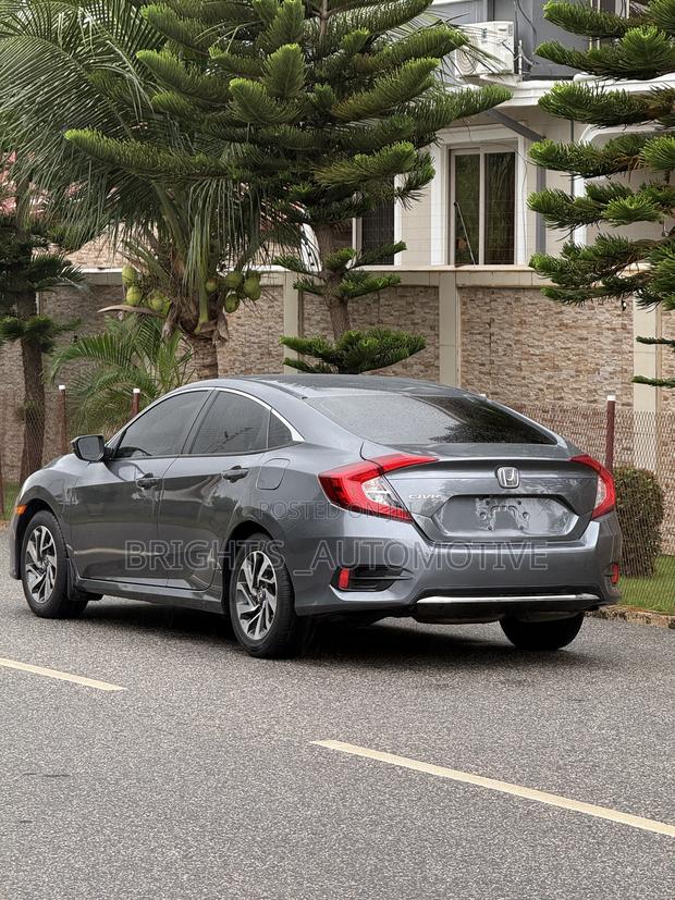 Honda Civic EX 2021 Gray