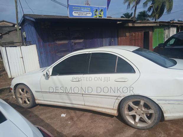 Mercedes-Benz C230 2005 White