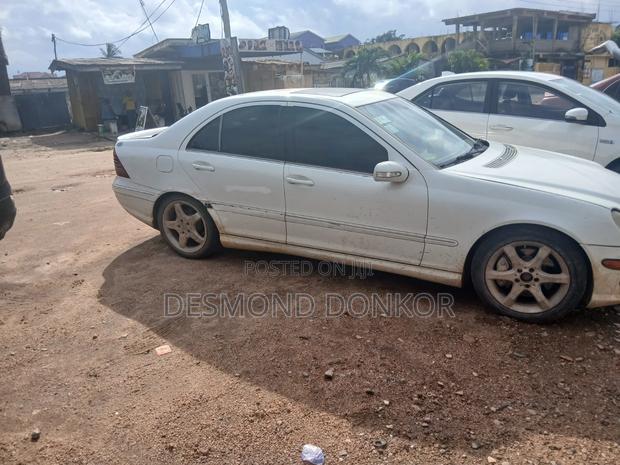 Mercedes-Benz C230 2005 White