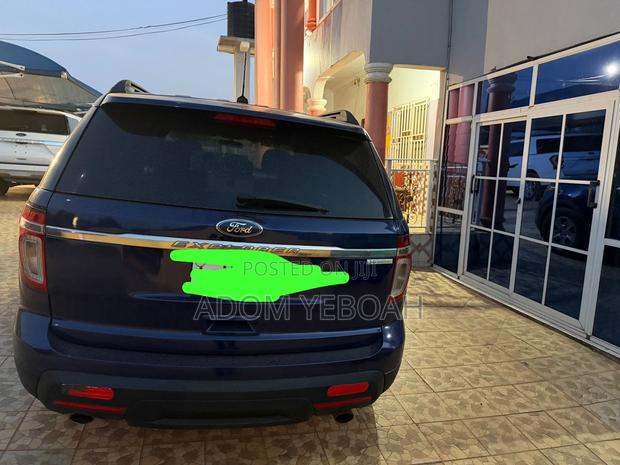 Ford Explorer 2013 Blue