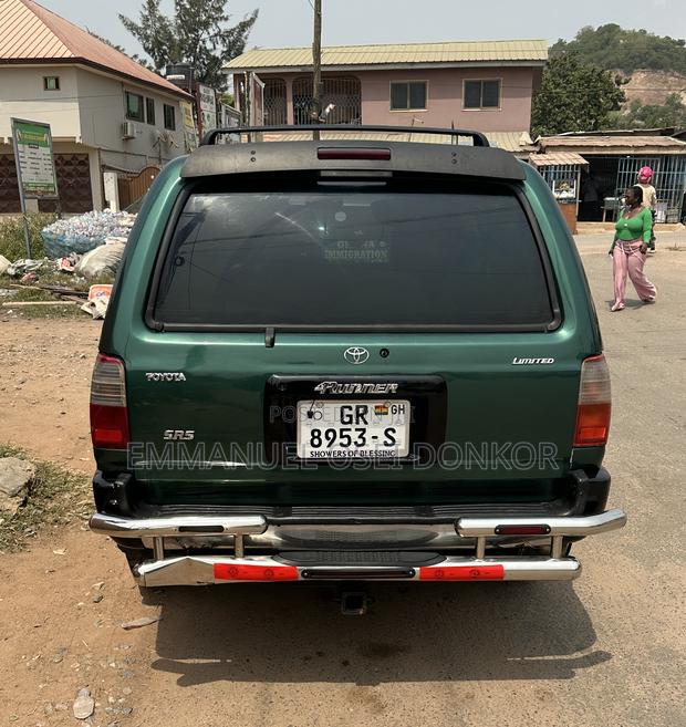 Toyota 4-Runner 1999 Green