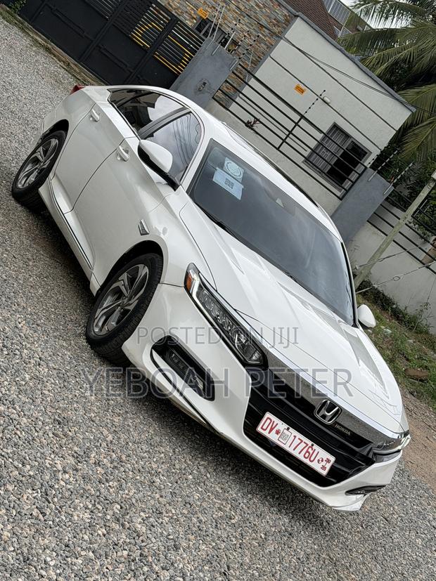 Honda Accord 2018 White