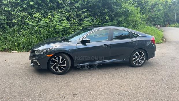Honda Civic EX Sedan 2020 Gray