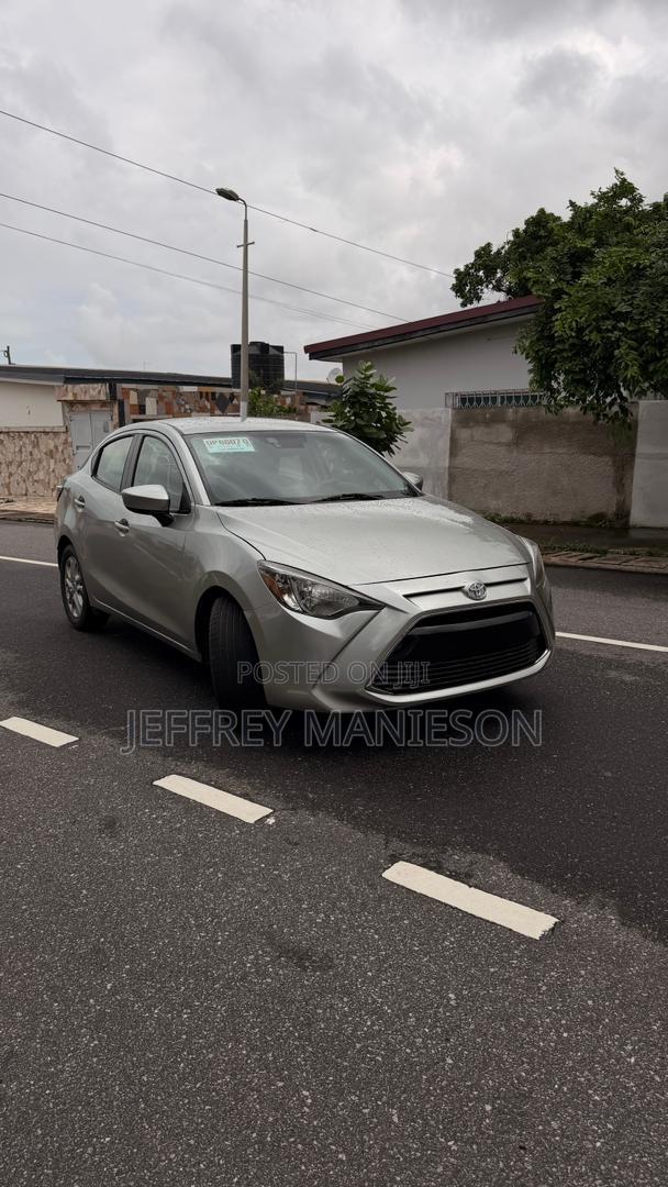 Toyota Yaris iA 1.5 FWD 2016 Silver