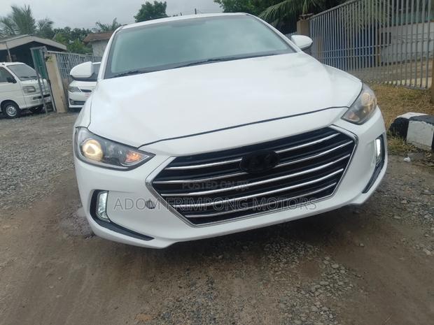 Hyundai Elantra 2018 White