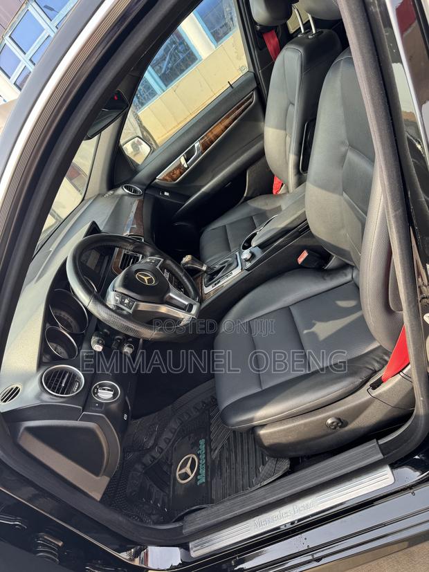 Mercedes-Benz C250 2014 Black