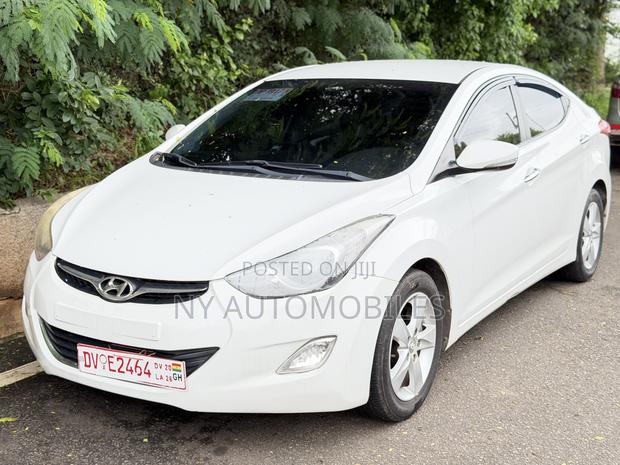 Hyundai Avante 2014 White