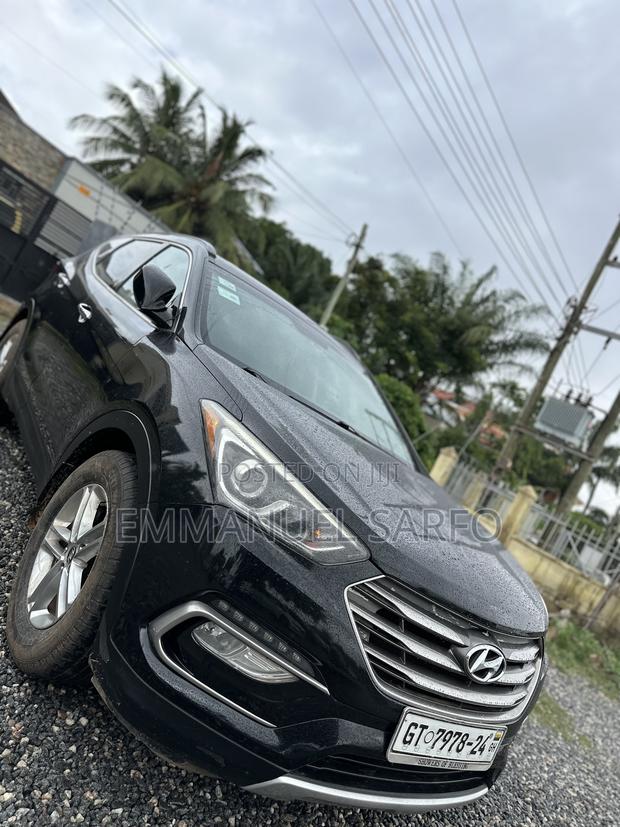 Hyundai Santa Fe SE AWD 2016 Black