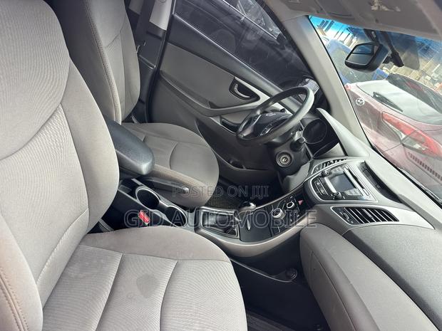 Hyundai Elantra 2016 Gray