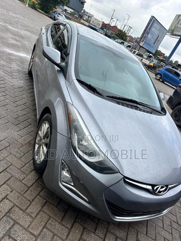 Hyundai Elantra 2016 Gray