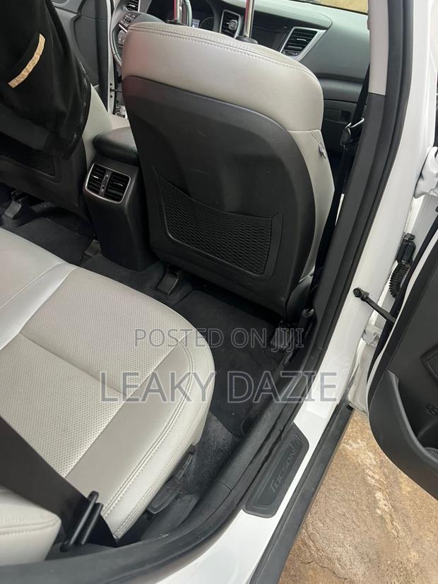 Hyundai Tucson 2017 White